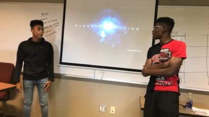 Photo - Eben - Virtual Reality Presentation - STEM EnRICH Summer Academy -2019